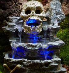 Zoo Med ReptiRapids LED Waterfall Small Skull Rock